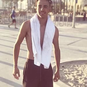 Meet your Posher, Poni